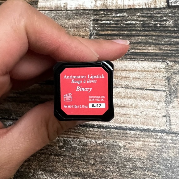 Illamasqua Antimatter Lipstick in Binary - Picture 2 of 2